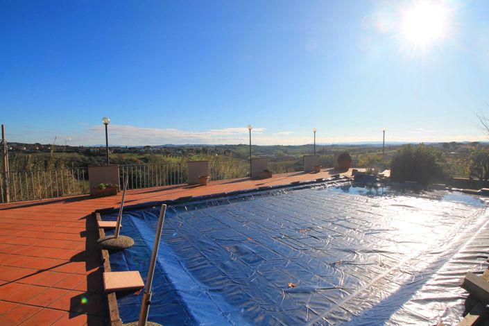 Image No.18-6 Bed Semi-Detached for sale