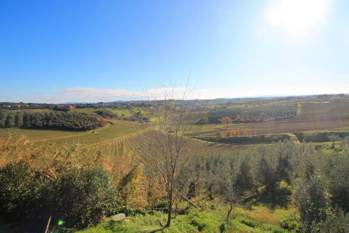 Image No.19-6 Bed Semi-Detached for sale