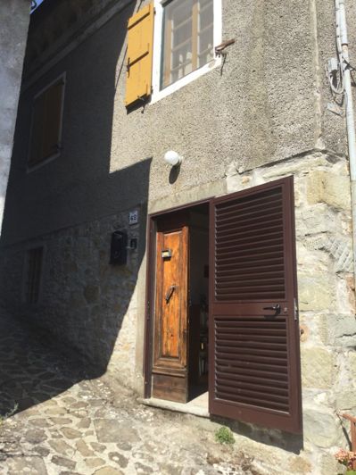 Image No.14-4 Bed House for sale