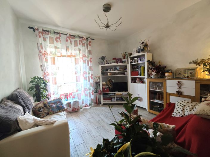 Image No.3-2 Bed House for sale