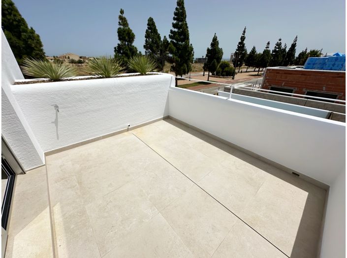 Image No.17-3 Bed Villa for sale