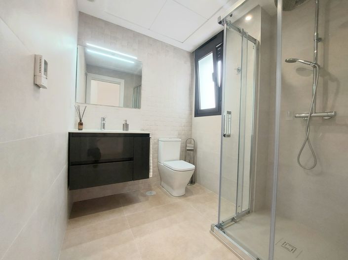 Image No.33-3 Bed Villa for sale