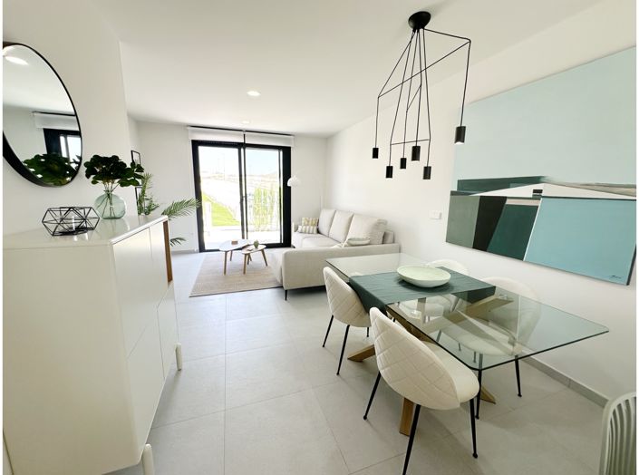 Image No.5-2 Bed Townhouse for sale