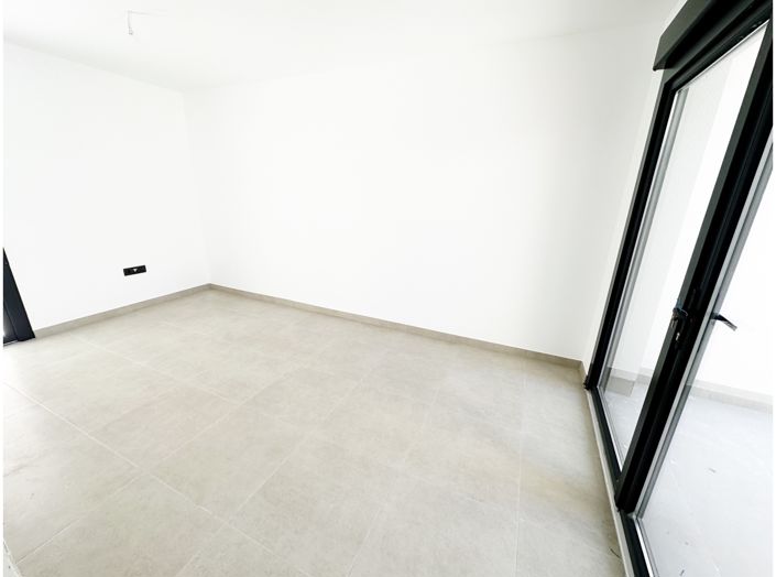 Image No.17-3 Bed Villa for sale