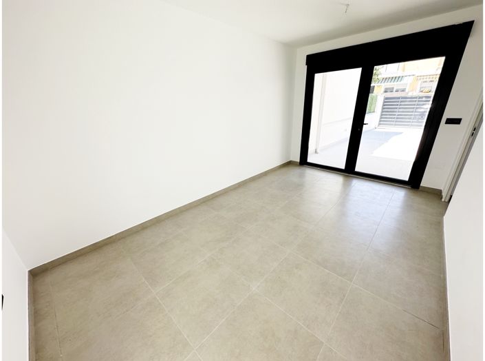 Image No.27-3 Bed Villa for sale