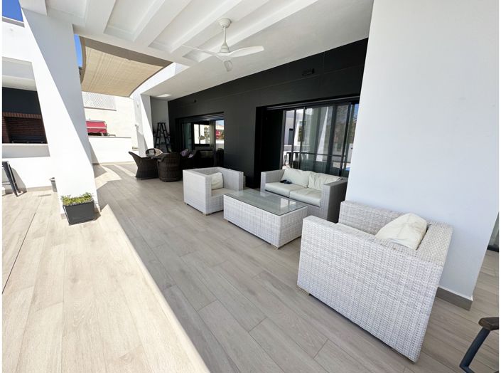 Image No.14-5 Bed Villa for sale