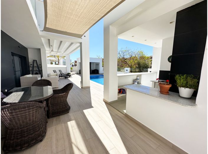 Image No.18-5 Bed Villa for sale