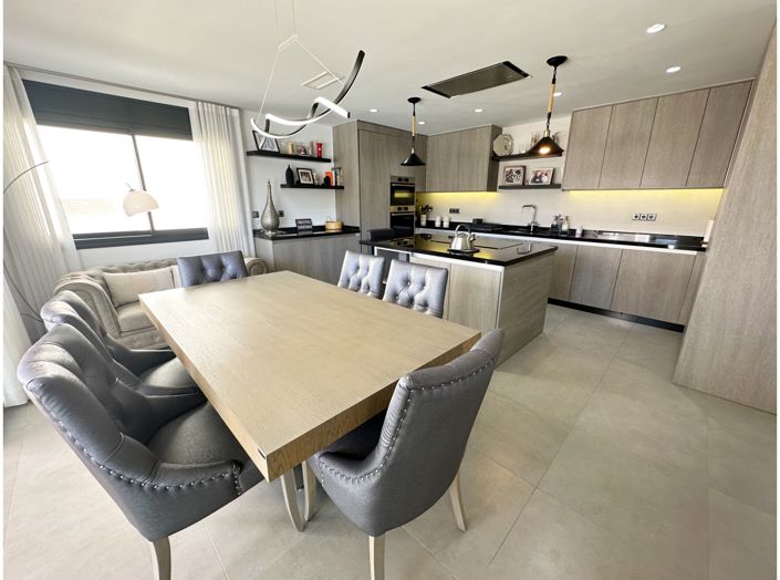 Image No.28-5 Bed Villa for sale