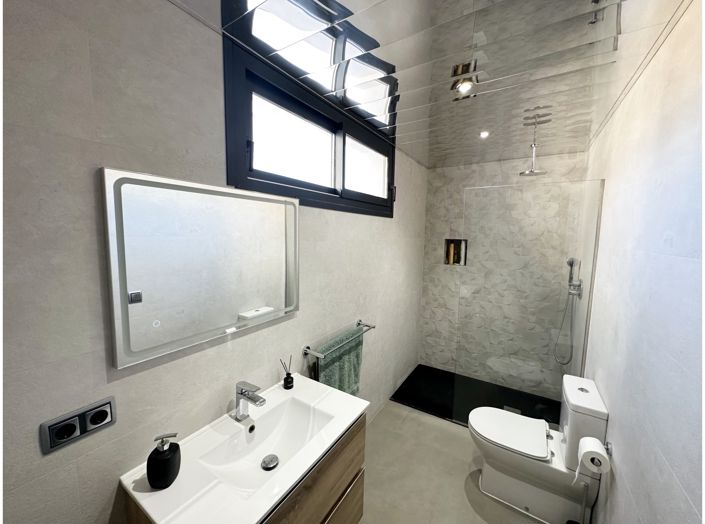 Image No.32-5 Bed Villa for sale