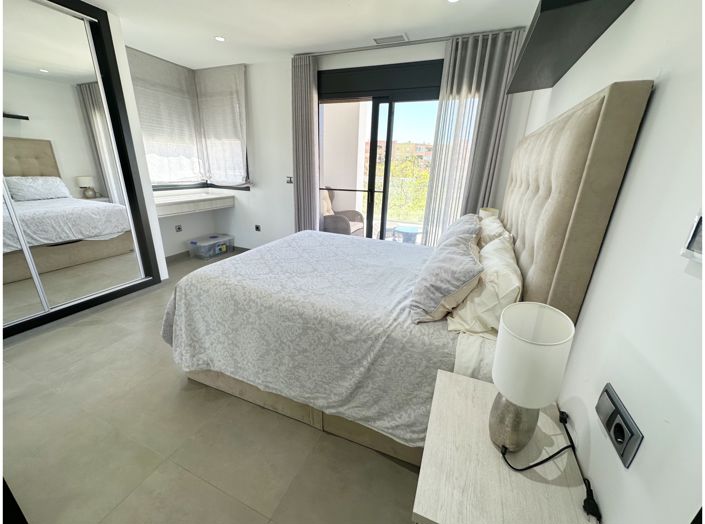 Image No.38-5 Bed Villa for sale