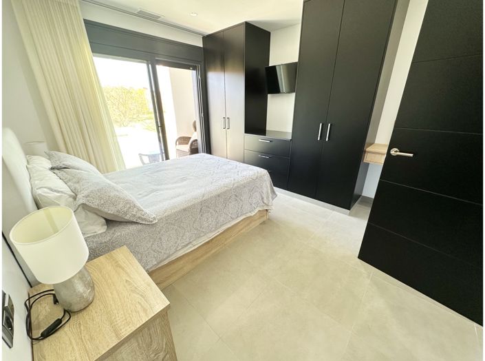 Image No.51-5 Bed Villa for sale