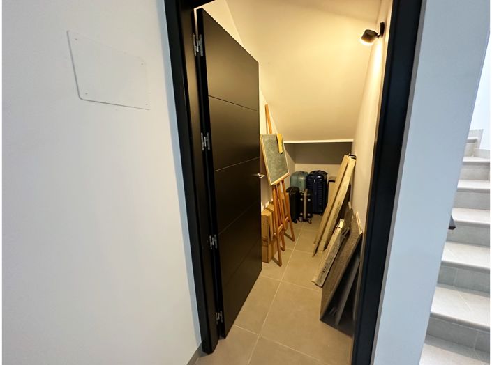 Image No.60-5 Bed Villa for sale