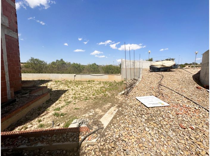 Image No.10-4 Bed Villa for sale