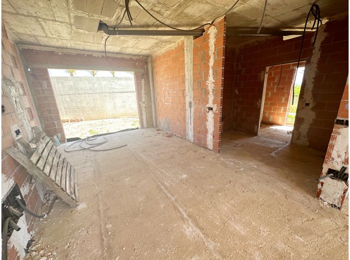 Image No.18-4 Bed Villa for sale