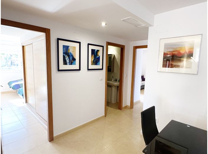 Image No.17-3 Bed Apartment for sale