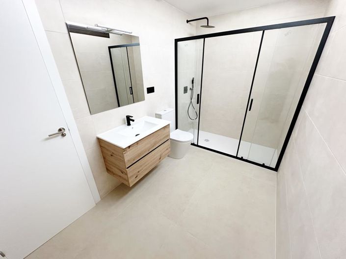 Image No.29-4 Bed Villa for sale