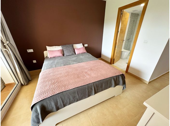 Image No.26-2 Bed Apartment for sale