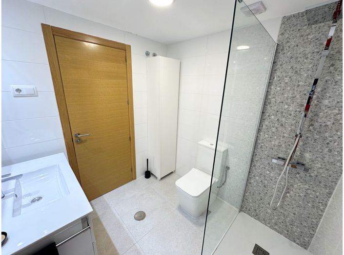 Image No.27-2 Bed Apartment for sale