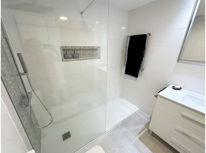 Image No.28-2 Bed Apartment for sale