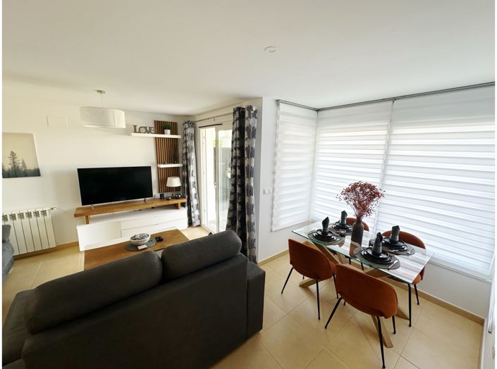 Image No.11-2 Bed Townhouse for sale