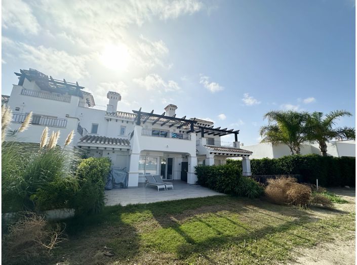 Image No.20-2 Bed Townhouse for sale