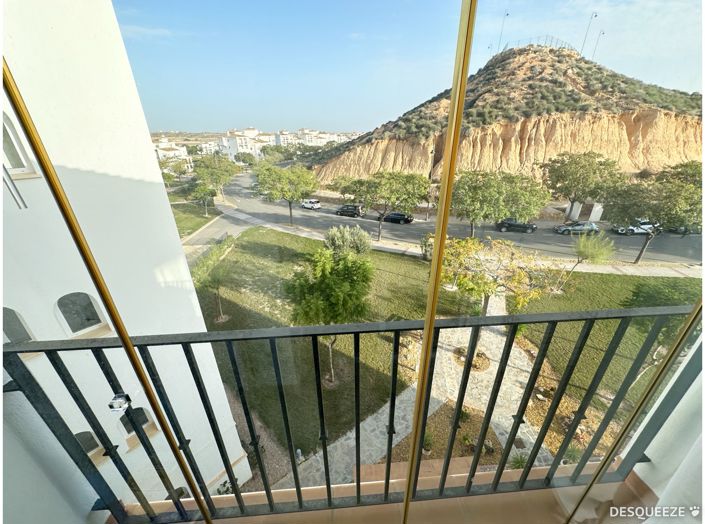 Image No.25-2 Bed Apartment for sale