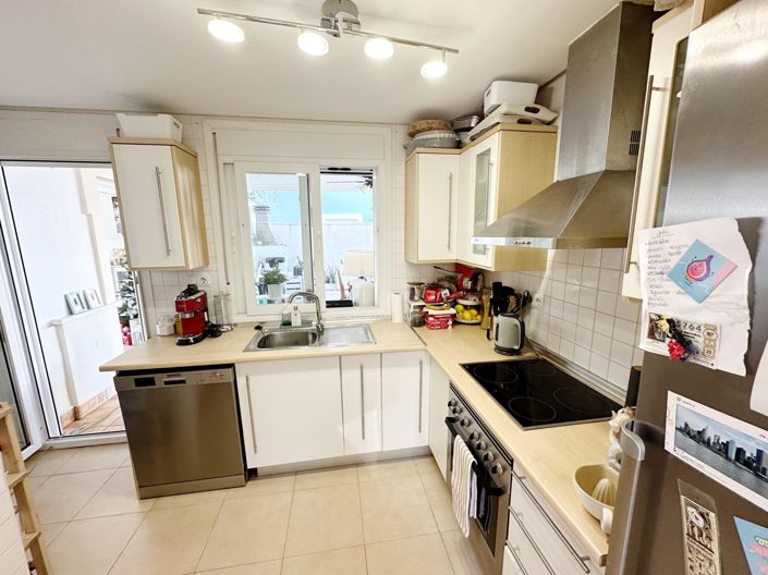 Image No.10-3 Bed Villa for sale