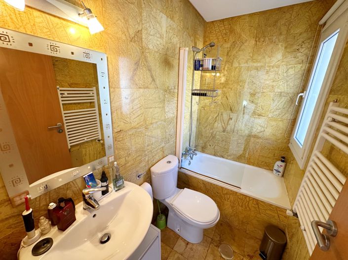 Image No.20-3 Bed Villa for sale