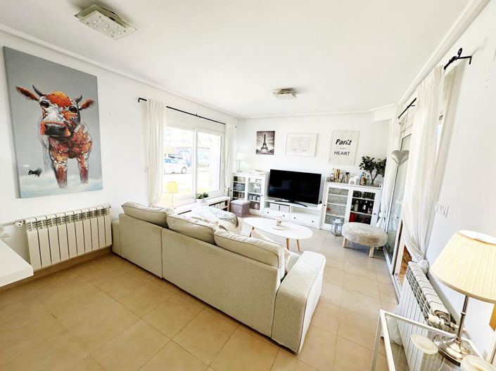 Image No.6-3 Bed Villa for sale