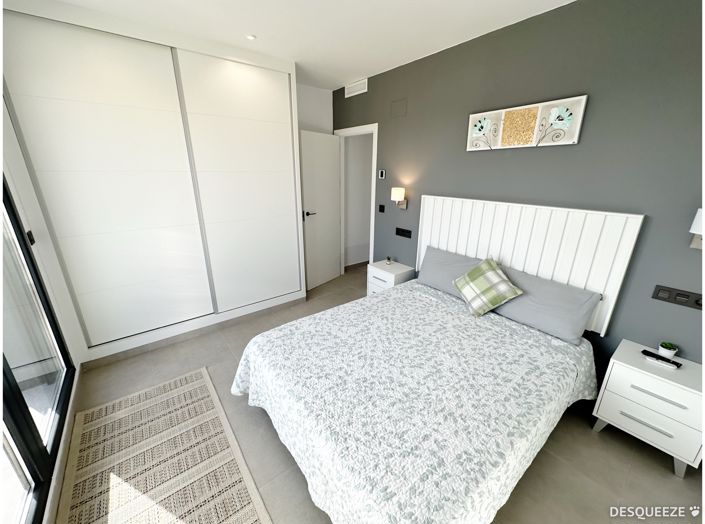 Image No.30-3 Bed Villa for sale