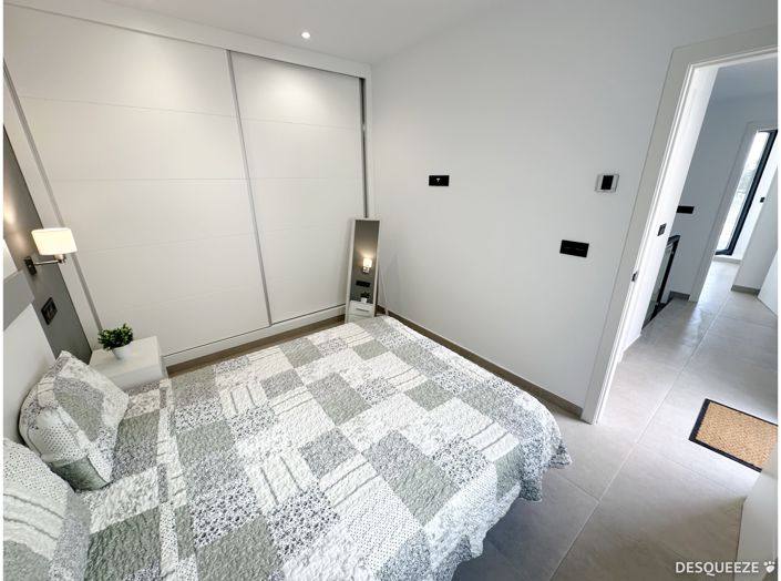 Image No.32-3 Bed Villa for sale