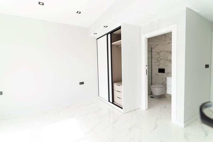 Image No.17-4 Bed Villa for sale