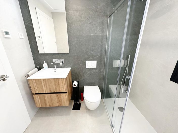 Image No.18-4 Bed Villa for sale