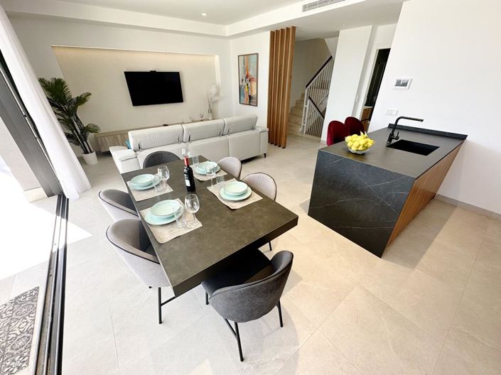 Image No.35-4 Bed Villa for sale