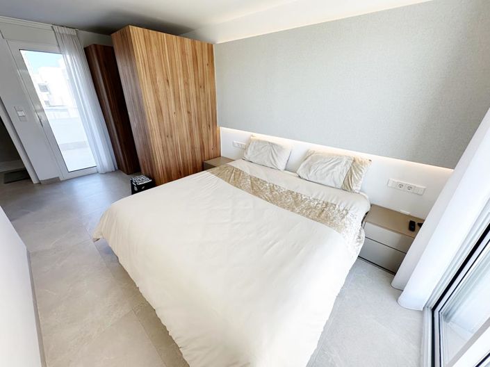 Image No.37-4 Bed Villa for sale