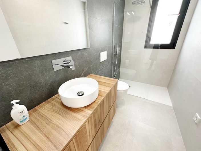 Image No.47-4 Bed Villa for sale