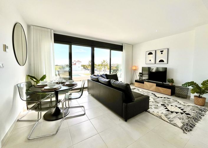 Image No.8-2 Bed Apartment for sale