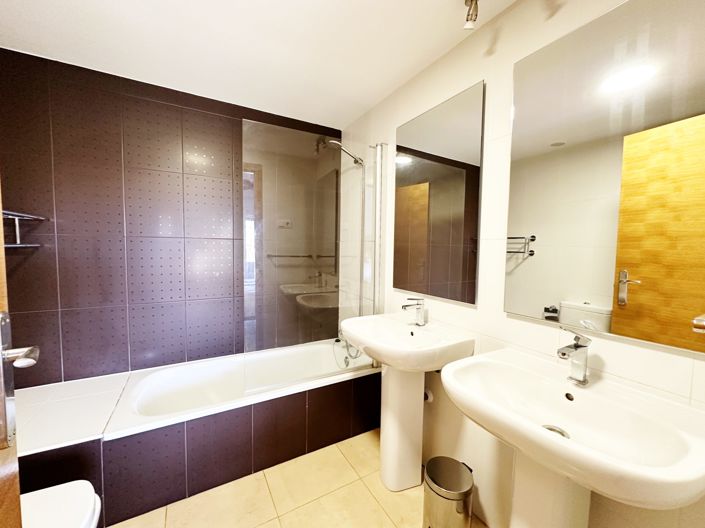 Image No.10-2 Bed Apartment for sale