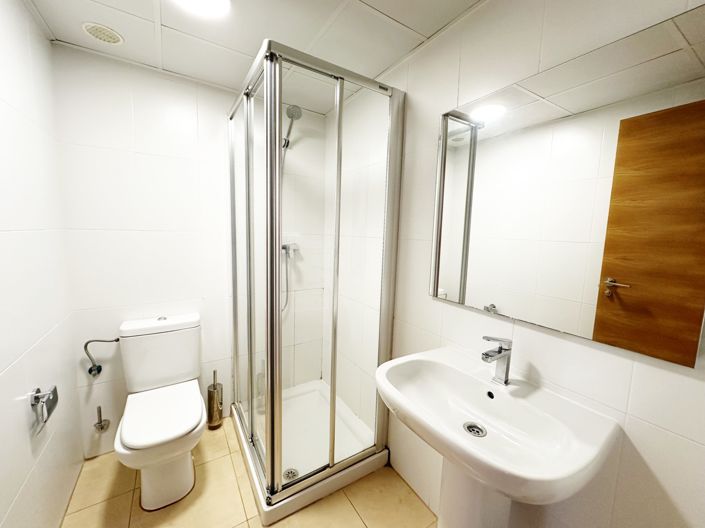 Image No.8-2 Bed Apartment for sale