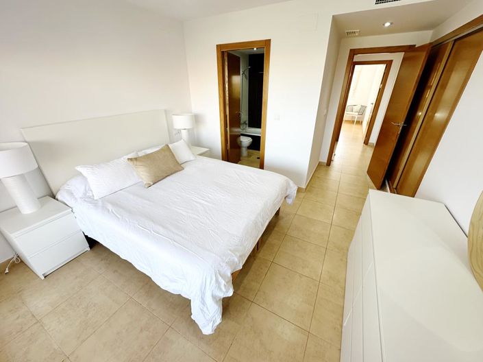 Image No.20-2 Bed Apartment for sale