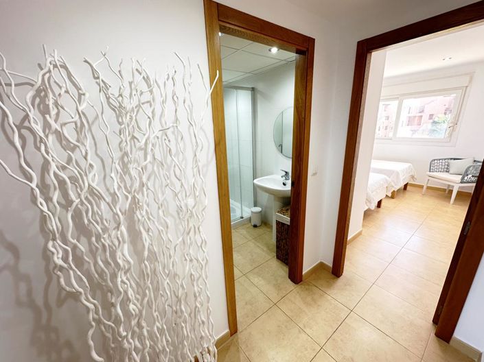 Image No.25-2 Bed Apartment for sale