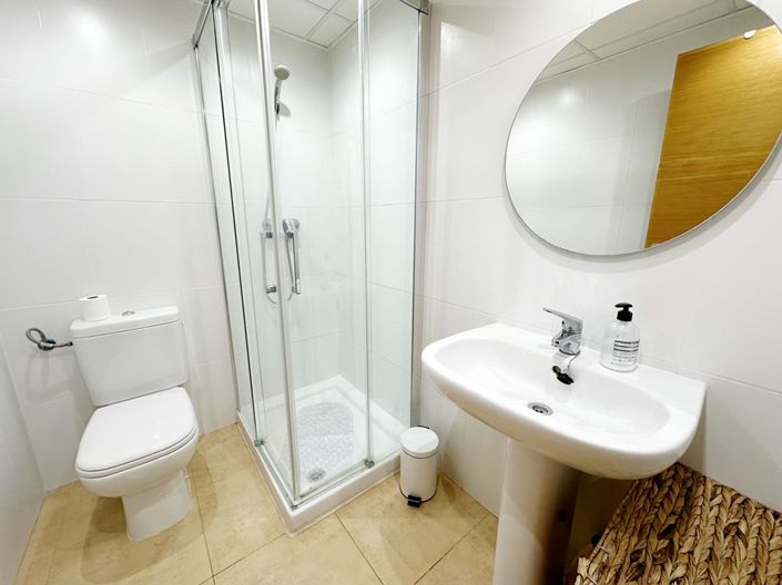 Image No.29-2 Bed Apartment for sale