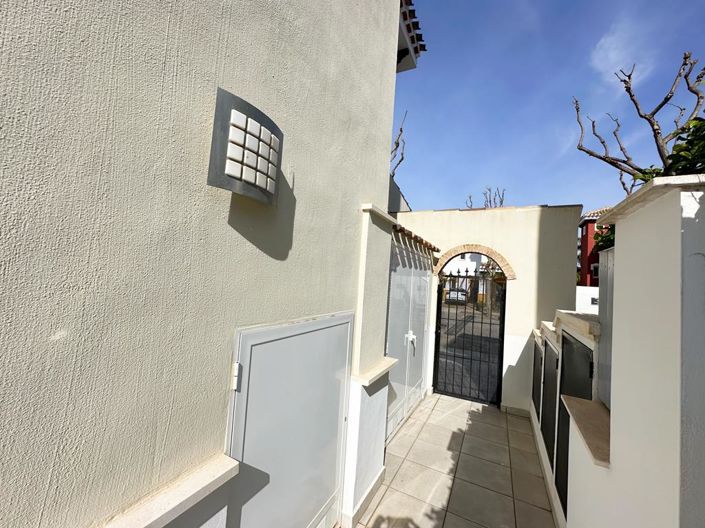 Image No.11-3 Bed Villa for sale