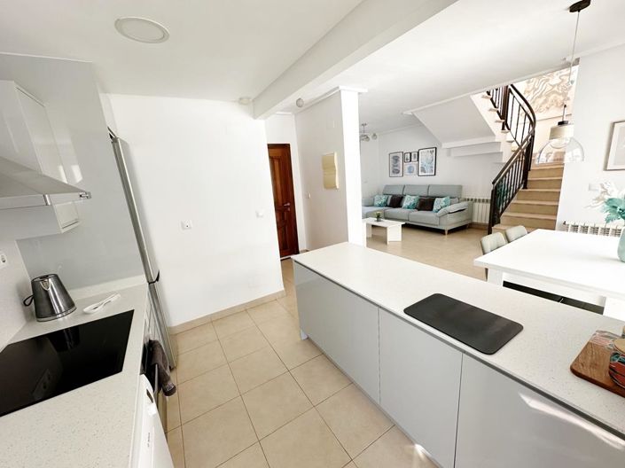 Image No.14-3 Bed Villa for sale