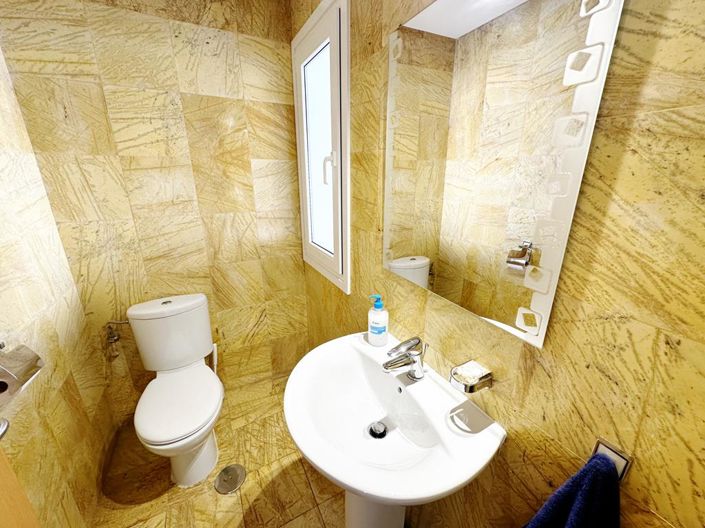 Image No.18-3 Bed Villa for sale