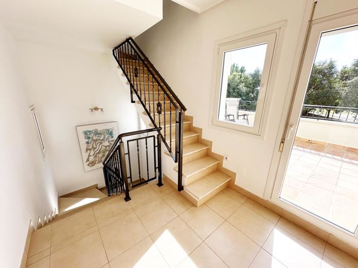 Image No.19-3 Bed Villa for sale