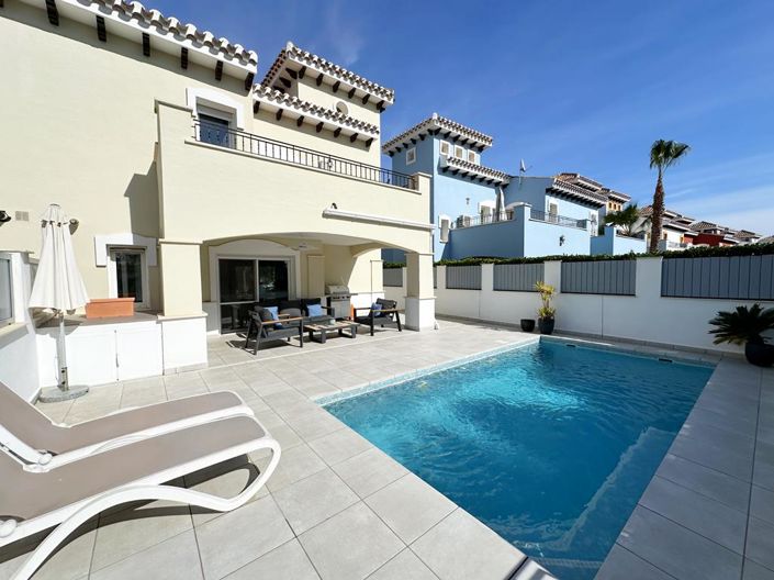 Image No.5-3 Bed Villa for sale