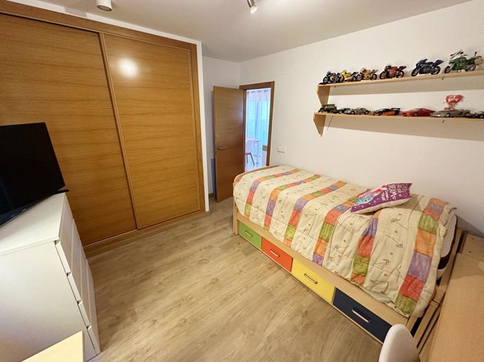 Image No.19-2 Bed Apartment for sale