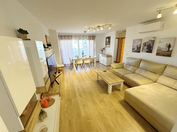 Image No.6-2 Bed Apartment for sale