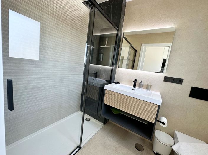 Image No.20-2 Bed Apartment for sale